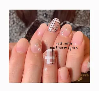 ネイル ﾈｲﾙﾙｰﾑﾘｯｶ 𝐦𝐚𝐲𝐮のネイルデザイン
