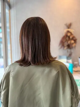 ミディアム カラー Bish Yanaのヘアスタイル