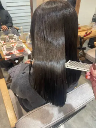 ミディアム SALOWIN川崎WEST所属・💐【柔らか質感】 縮毛矯正MIKU💐のヘアスタイル