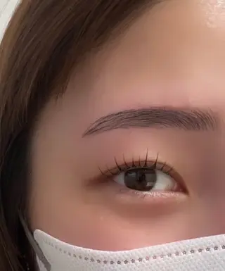 アイブロウ ケアサロントトノエドコロ所属・倉敷駅前アイリスト Yuiのマツエク・マツパデザイン