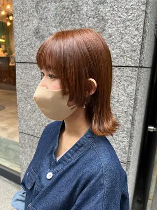 ミディアム カラー ノイシキ サキのヘアスタイル