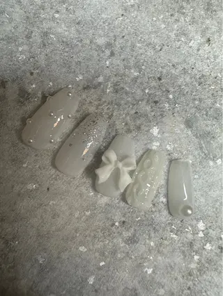 ネイル 黒須莉奈 IRYのネイルデザイン