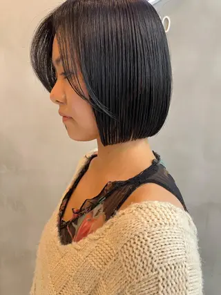 ミディアム ボブ&透明感カラー ♡TOMOEのヘアスタイル