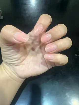 ネイル Emiネイルサロン＆スクール所属・Yui ゆいのネイルデザイン