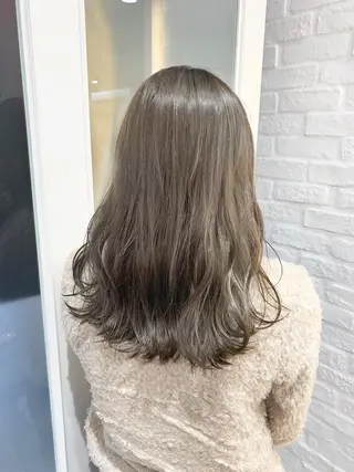 ロング カラー 加藤 あやみのヘアスタイル