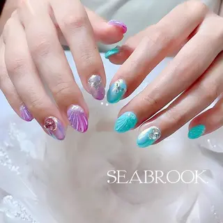 ネイル 鈴木 奈穂子のネイルデザイン