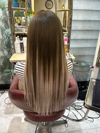 ロング カラー 6Dエクステ 板橋店のヘアスタイル