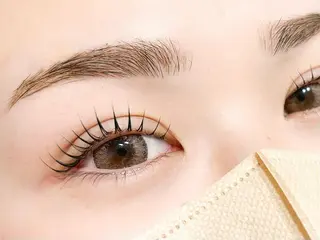 マツエク・マツパ Lignal.所属・Lignal. miyuの眉毛・アイブロウイメージ