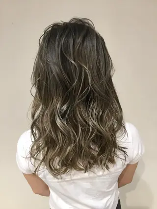 ミディアム カラー AMI Hair  supply所属・髪質改善カラー 韓国風レイヤーのヘアスタイル