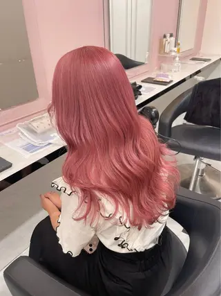 ロング カラー 【ﾐﾆﾓSALE】透 ける艶髪♡ストレートのヘアスタイル