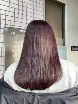 ロング 横手 亜紀のヘアスタイル