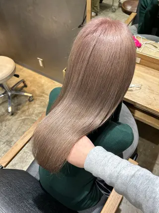 カラー Inity／ Nina✩.*˚のヘアスタイル