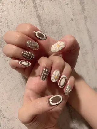 ネイル ネイリスト EMIのネイルデザイン