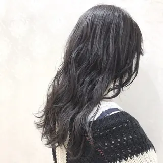 ロング ミツイシ ユウワのヘアスタイル