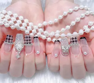 ネイル 🎀まゆ 🪽🐾のネイルデザイン