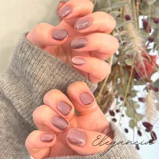 カラー ネイル Elegancia. Hiromiのネイルデザイン