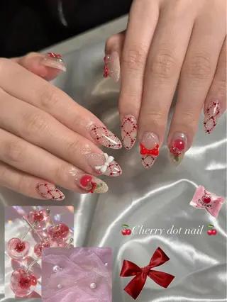 ネイル tsuki🎀ワンホ ン🍒ガーリー🪄のネイルデザイン