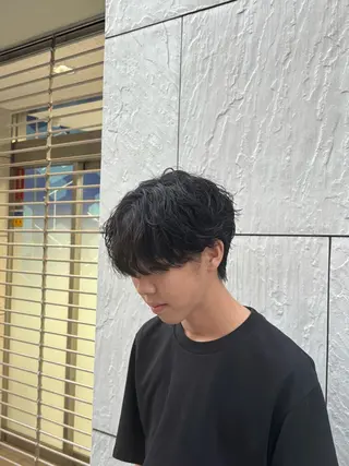 パーマ メンズハイトーン 北斗💍レイヤーのヘアスタイル