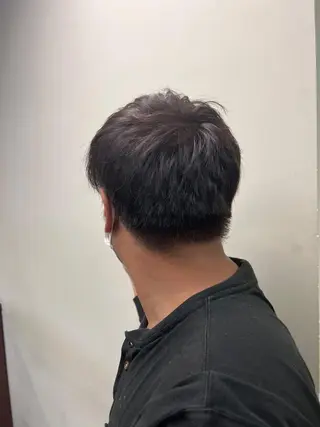 カラー 久保 美空のヘアスタイル