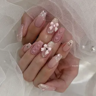 ネイル SALON ELVI.所属・SALON ELVI.のネイルデザイン