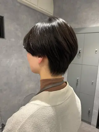 ショート HEDI所属・茨木 まひろのヘアスタイル