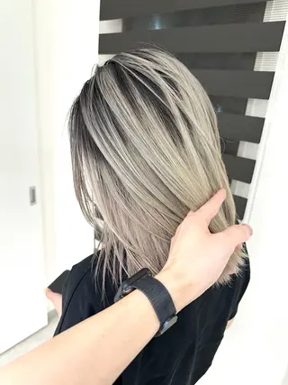 セミロング カラー 加藤 佑二のヘアスタイル