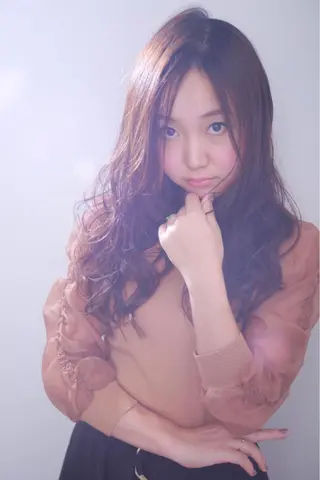 ロング 伊藤 裕貴のヘアスタイル