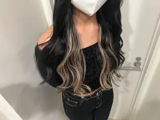 セミロング 🔥ハイトーンカラー ギャルNAOKI🔥のヘアスタイル