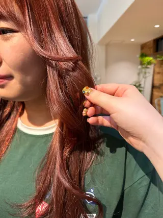 カラー 吉留 文月のヘアスタイル