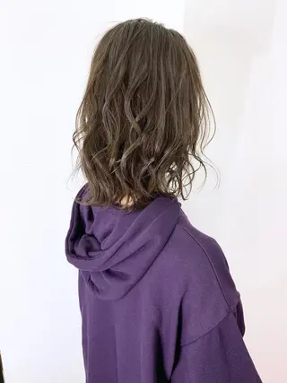 ミディアム カラー エクステ（レミー毛） NINEのヘアスタイル