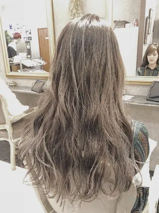 ロング ヘアアレンジ 顔周りレイヤー/韓国 ブリーチminamiのヘアスタイル