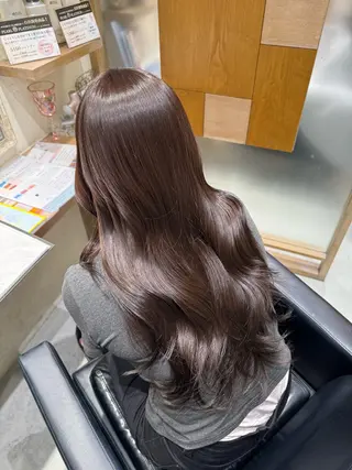 ロング 透明感カラー/顔周り カット/レイヤーにかのヘアスタイル