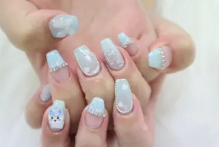 ネイル カラーズビューティサロン所属・ツノスエアヤカ ／つののネイルデザイン