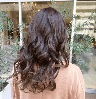 セミロング カラー 透明感のある艶髪なら 矢場町駅4番出口すぐのヘアスタイル