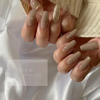 ロング Riu*n -private-のネイルデザイン