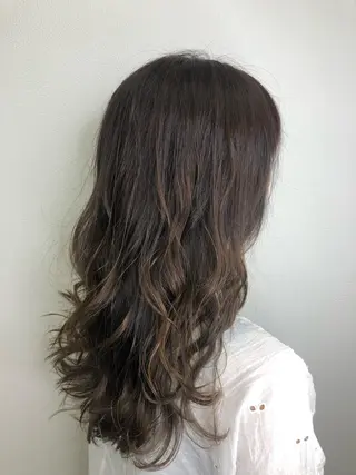 ロング 髪質改善ayame 横山諒のヘアスタイル