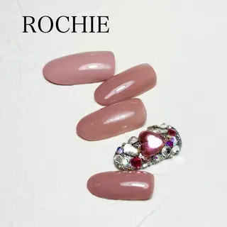ネイル ROCHIE【ロキエ】所属・ROCHIE Rikaのネイルデザイン