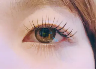 マツエク・マツパ QUATRO小山店 tomomiのヘアスタイル