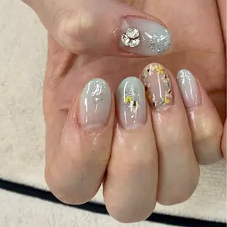 ネイル アトリエ　ミモザ所属・いまむら あかりのネイルデザイン