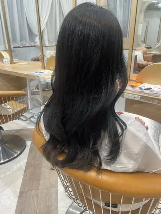 ロング Kanami/韓国風 /艶カラーのヘアスタイル