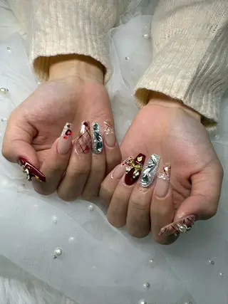 ネイル SHION  のネイルデザイン