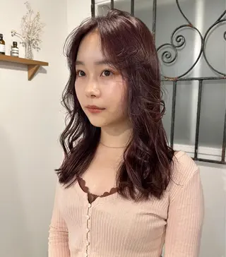 セミロング カラー NOEL所属・フェイシャルエステ Utaiのエステ・リラクイメージ