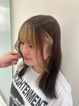 ミディアム Fiti横須賀中央店所属・𝐓𝐄𝐑𝐀𝐈 𝐇𝐀𝐍𝐎𝐍のヘアスタイル