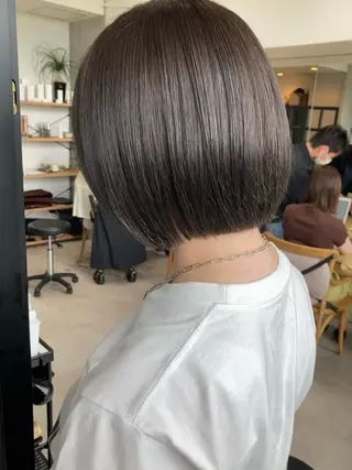 ショート ✨色持ちの良い艶 カラー✨蟹江真世のヘアスタイル