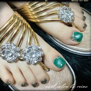 ネイル nail salon  la reine所属・nail salon la reineのネイルデザイン