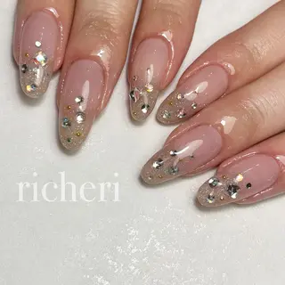 ミディアム ネイル richeri beautyのネイルデザイン