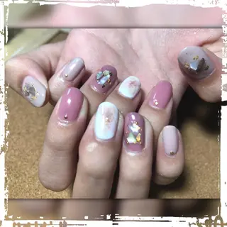 ネイル ECLAT エクラ所属・寺山 千鶴のネイルデザイン