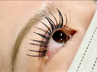 マツエク・マツパ emu所属・持続力、デザイン特化 emu🍒ayumiのマツエク・マツパデザイン