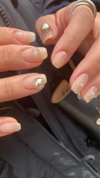 ネイル nailsalon　hue所属・小山 羽奈のネイルデザイン