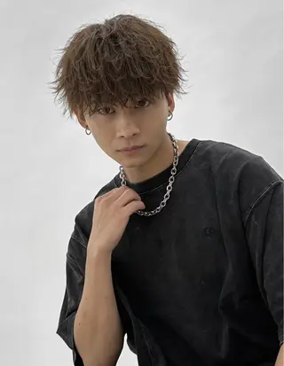 ミディアム カラー パーマ ヘアアレンジ メンズ メンズカット✂️ パーマ寺西優真のヘアスタイル